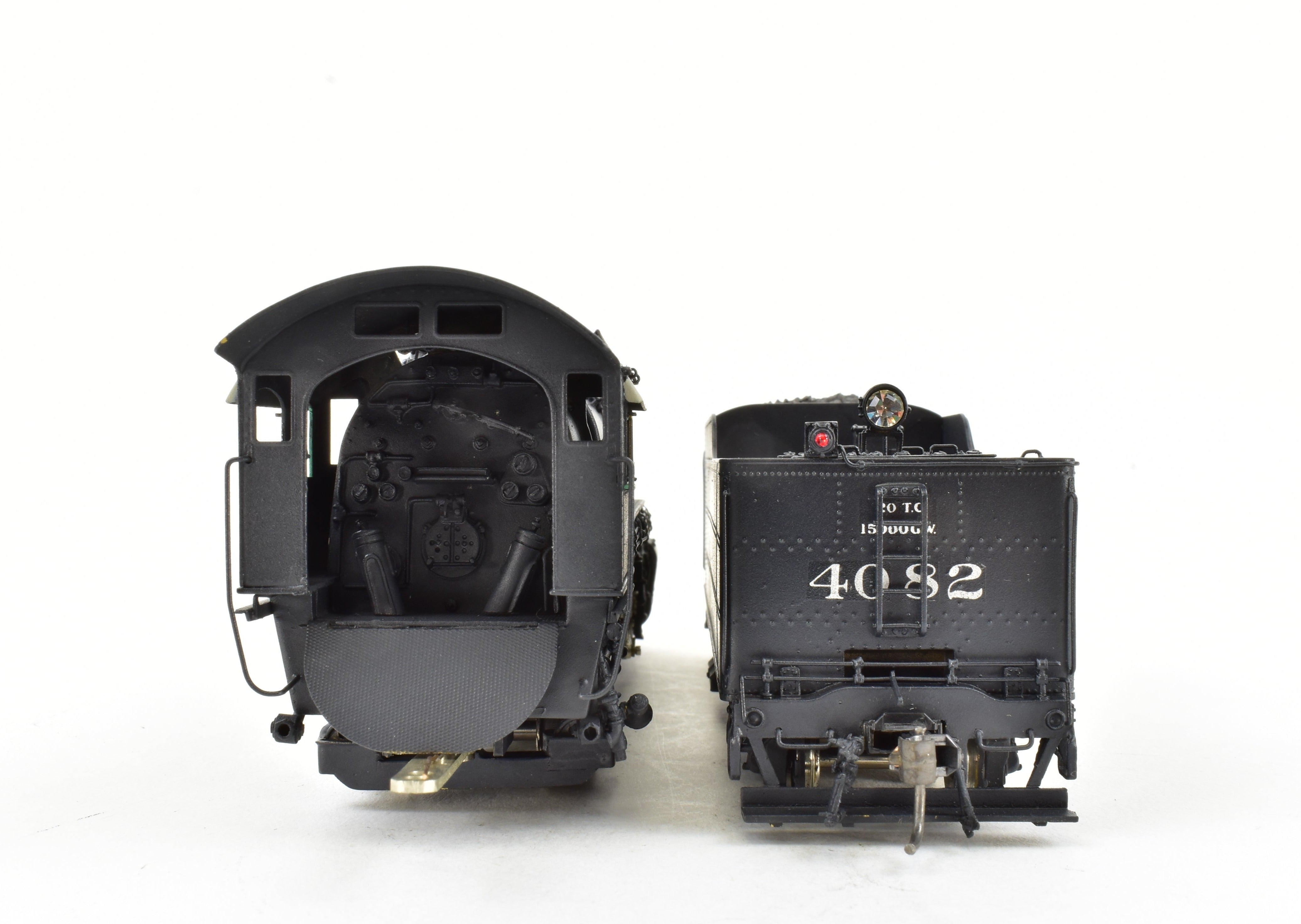 High - Quality HO Scale Brass Steam Locomotive Key Imports ATSF - Santa Fe 2 - 8 - 2 Mikado Pro - Painted Model No. 4082