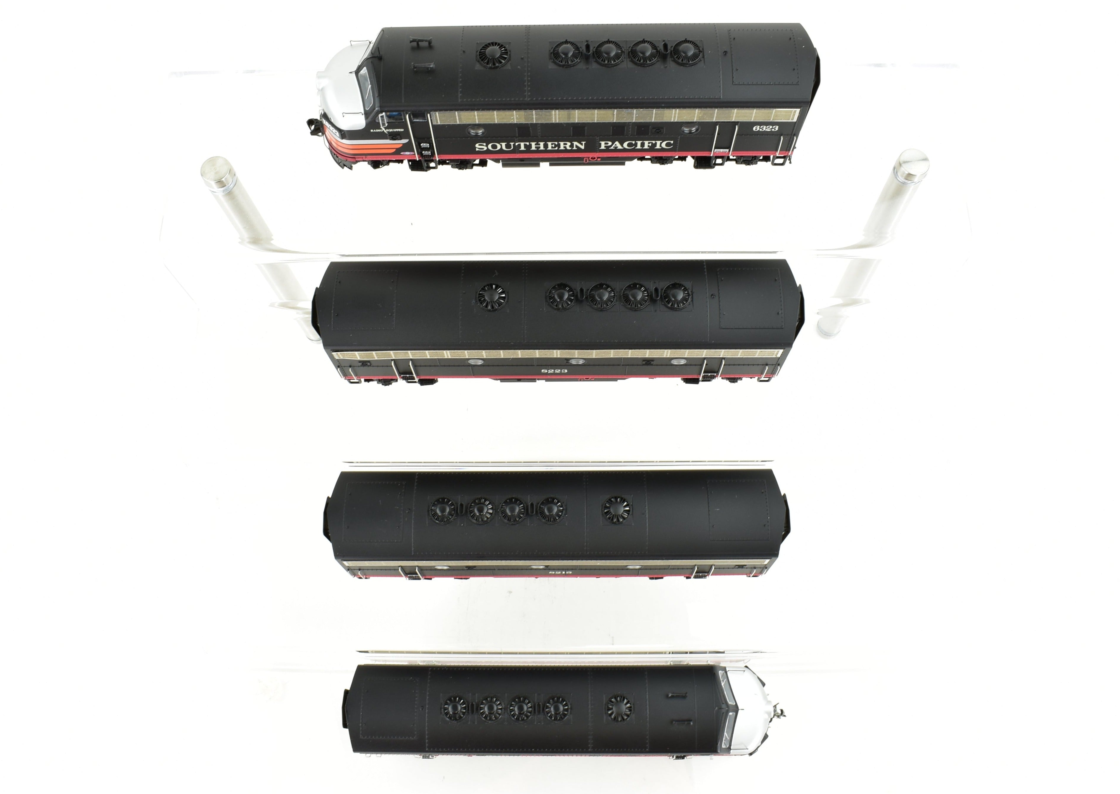 HO Life-Like Proto 2000 Southern Pacific 4-Unit EMD F7 Set with DCC & Sound