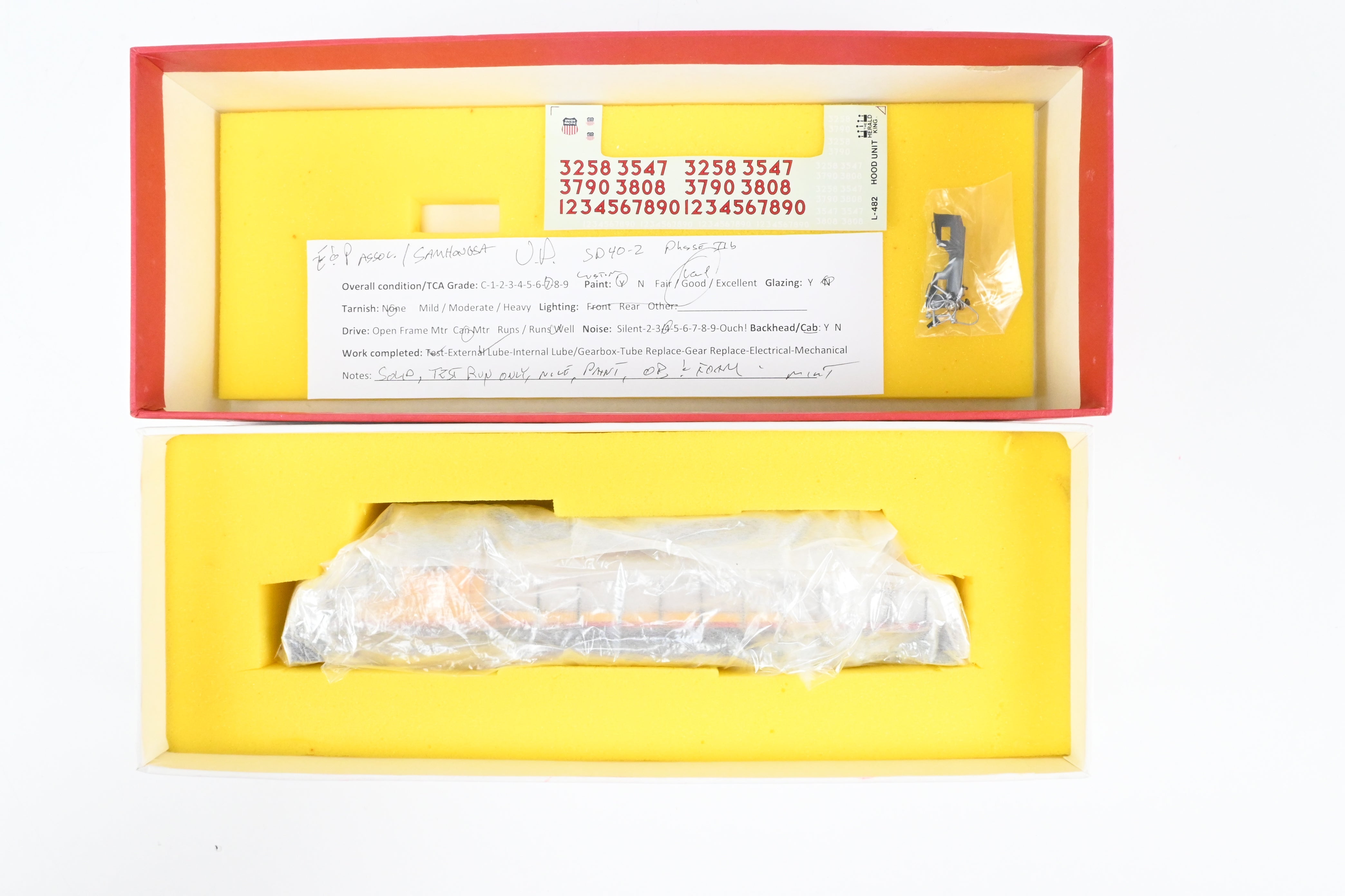 HO Scale Brass E&P Associates Union Pacific EMD SD40-2 Phase IIb Freight Locomotive Model without Number Lettering