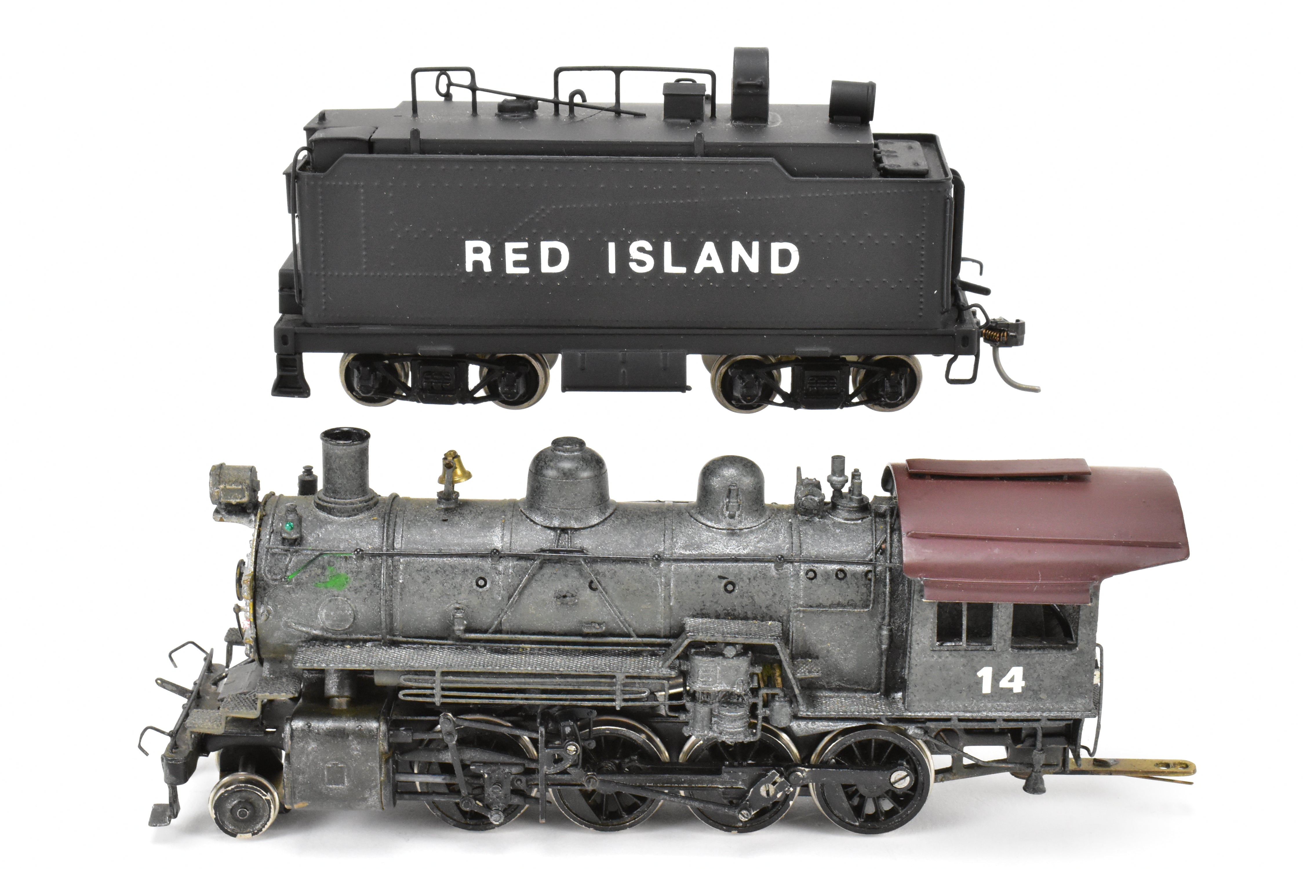 High - Quality HO Scale Brass Pacific Fast Mail Model Train - United ATSF - Santa Fe 2 - 8 - 0 Consolidation Pacific Fast Mail in Private Road Red Island #14, Sold As - Is Condition