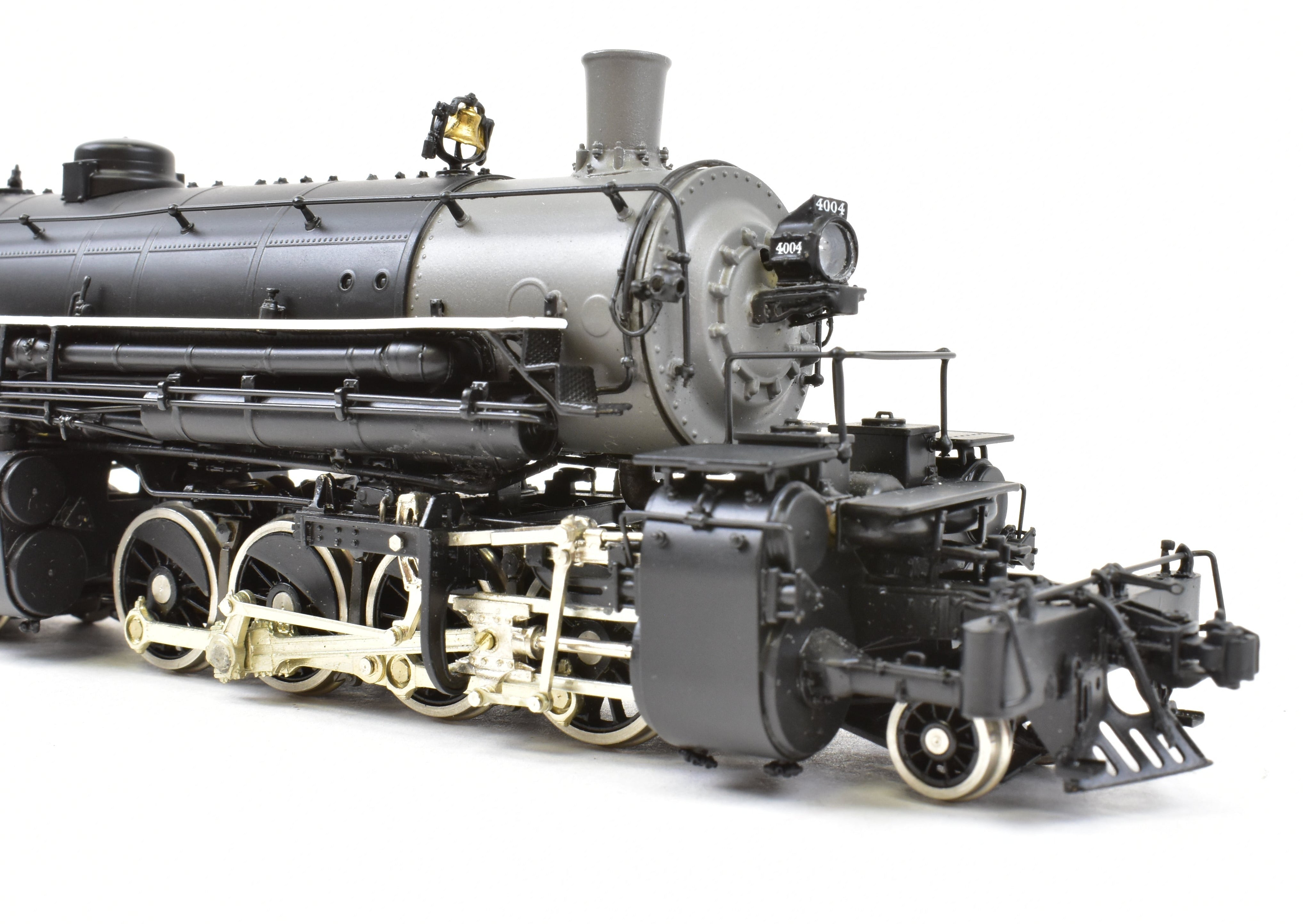 HO Scale Brass Model Train - W&R Enterprises Northern Pacific Class Z - 2 2 - 8 - 8 - 2 Version 3 Factory Painted Locomotive No. 4004