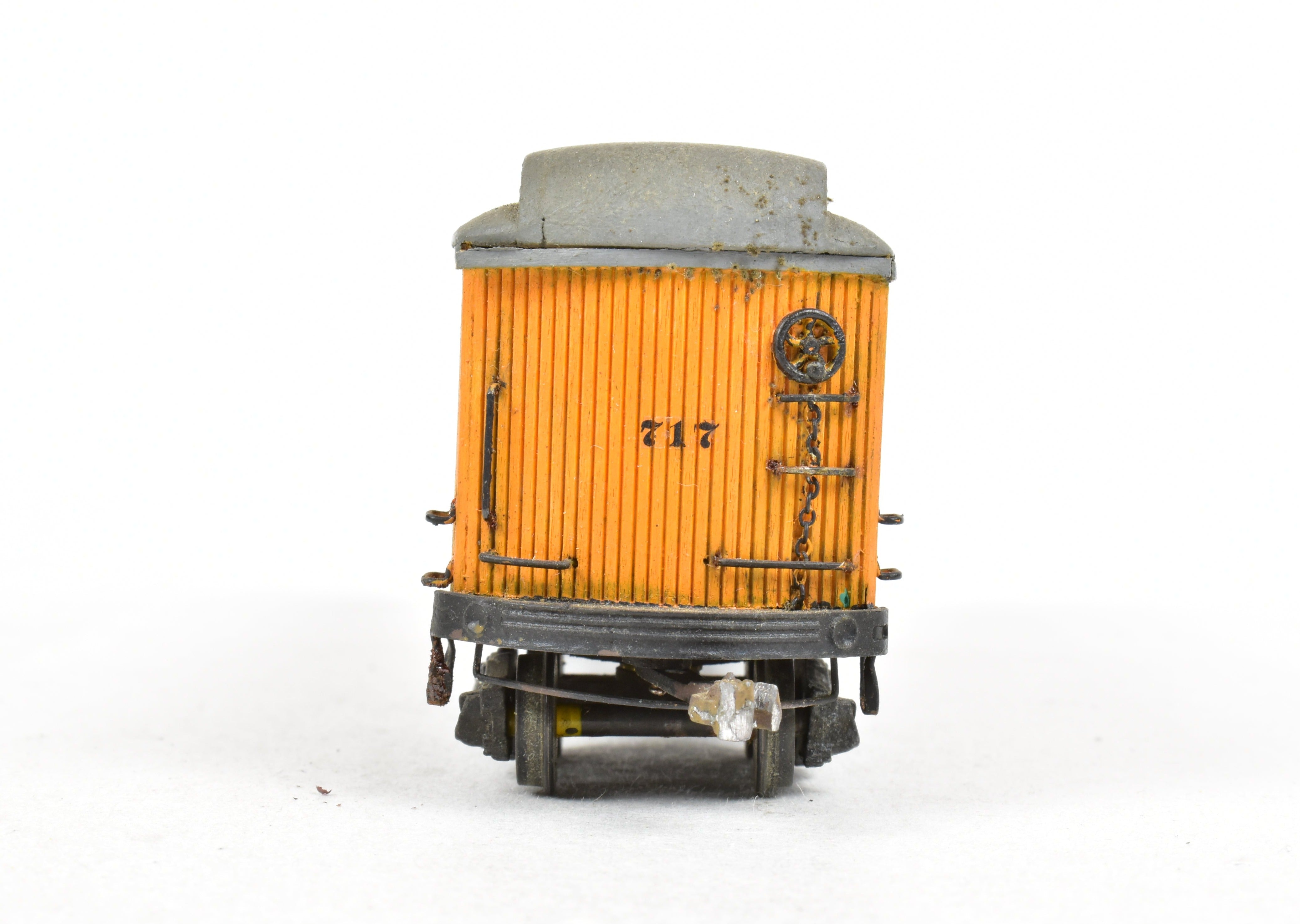 HO Scale La Belle Woodworking Illinois Terminal System Freight/Baggage Trailer Model Kit, Built and Painted, #717